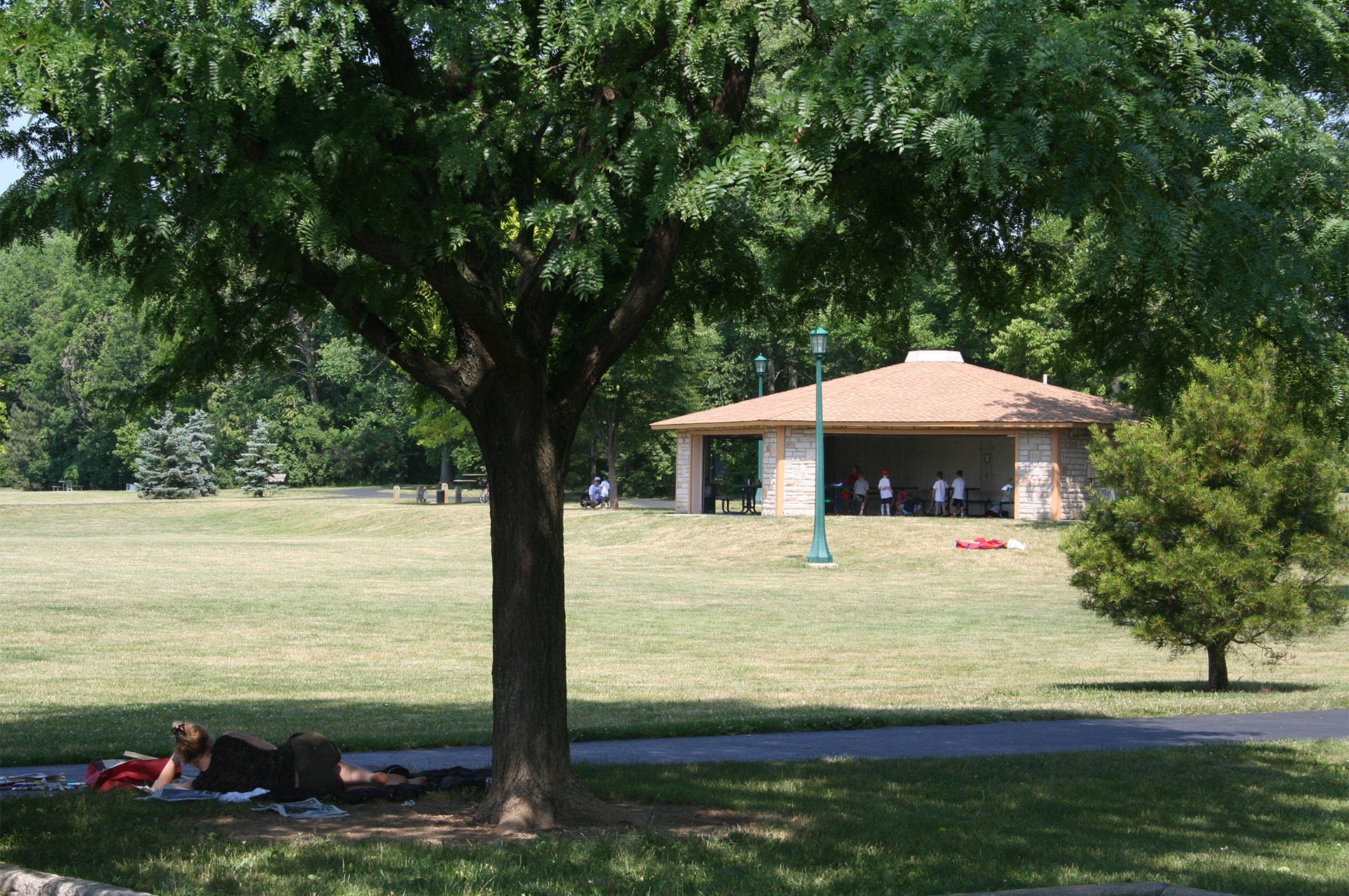 Thompson Park Shelter
