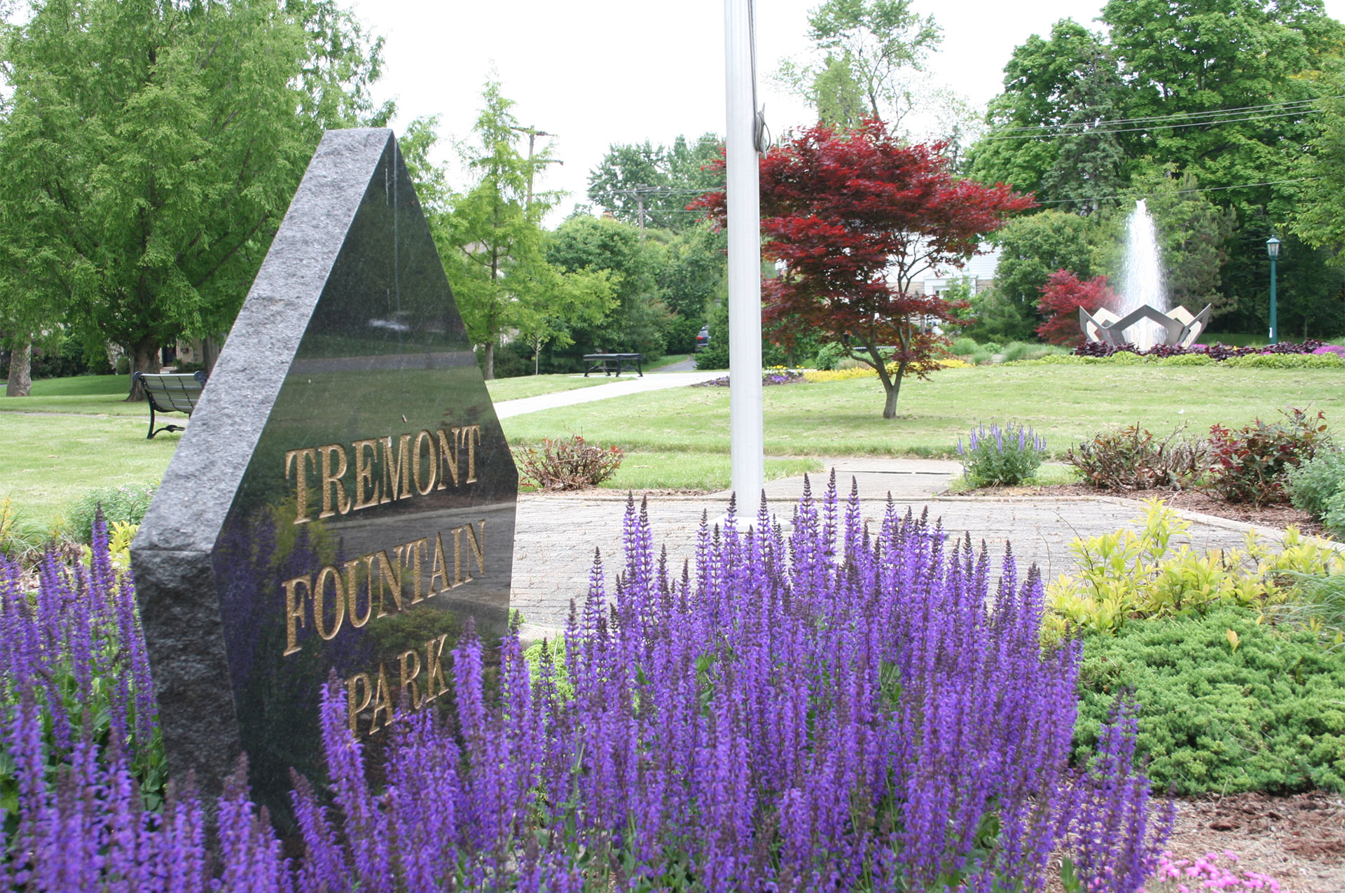 Tremont Fountain Park Sign